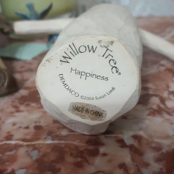 NWT WILLOW TREE "Happiness" Figurine - Picture 5 of 5